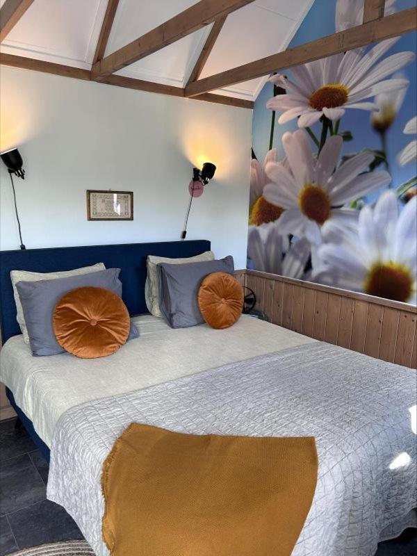 Bed En Brochje De Oase Bed & Breakfast Sweagerbosk Exterior photo
